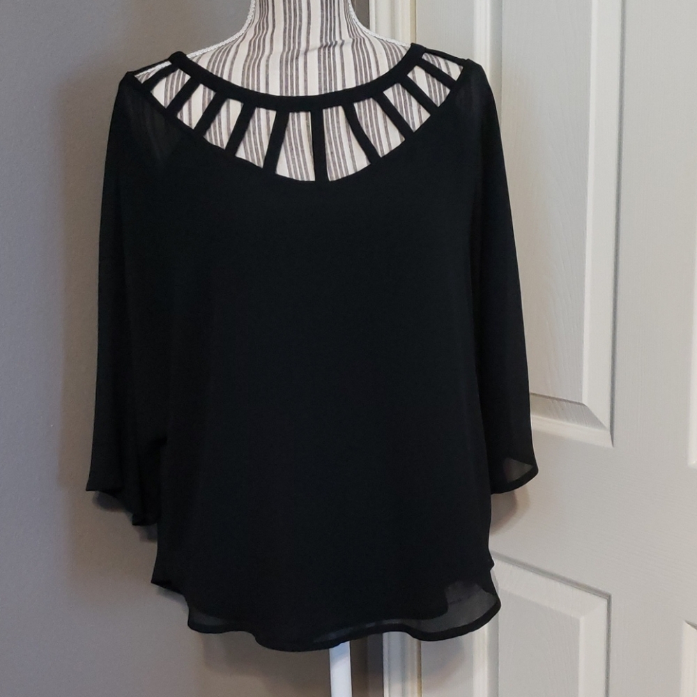 ❤MAURICES❤ BLOUSE SIZE M